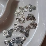 پروانه ی پولکی نقره ای